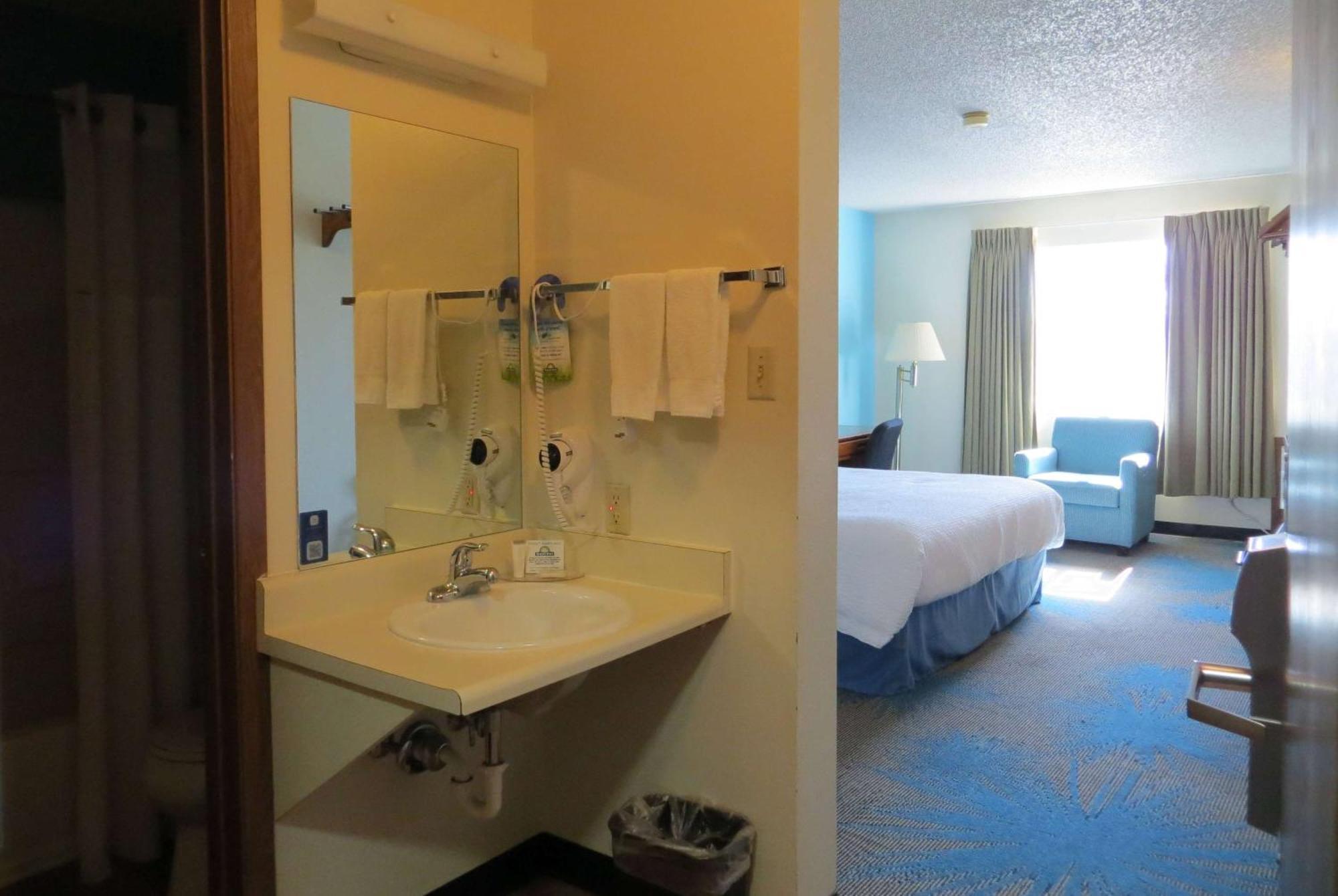 Days By Wyndham Hotel